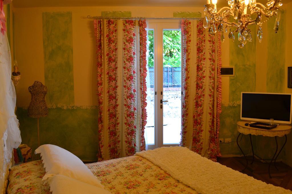 La Maison Delle Favole Desenzano del Garda Bilik gambar